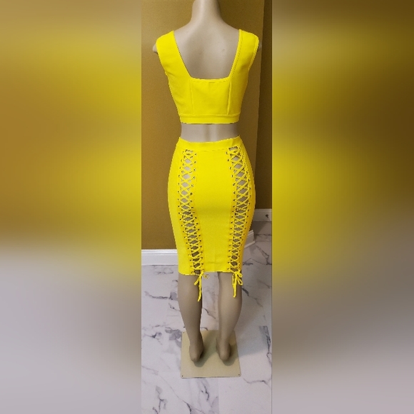 Skirt Set Yellow( NWT) - Picture 2 of 7